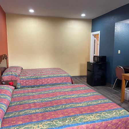 Kenwood Court Motel Wilson Esterno foto