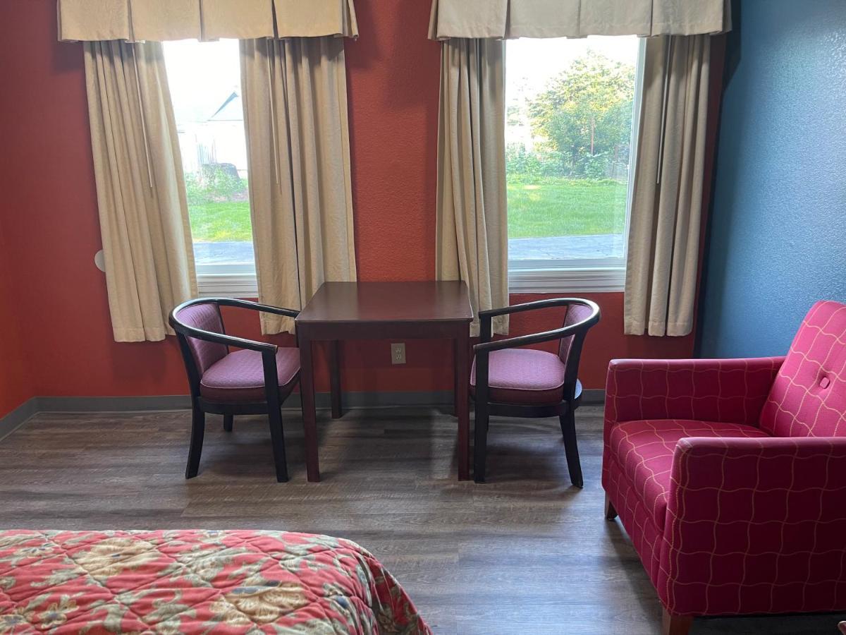 Kenwood Court Motel Wilson Esterno foto