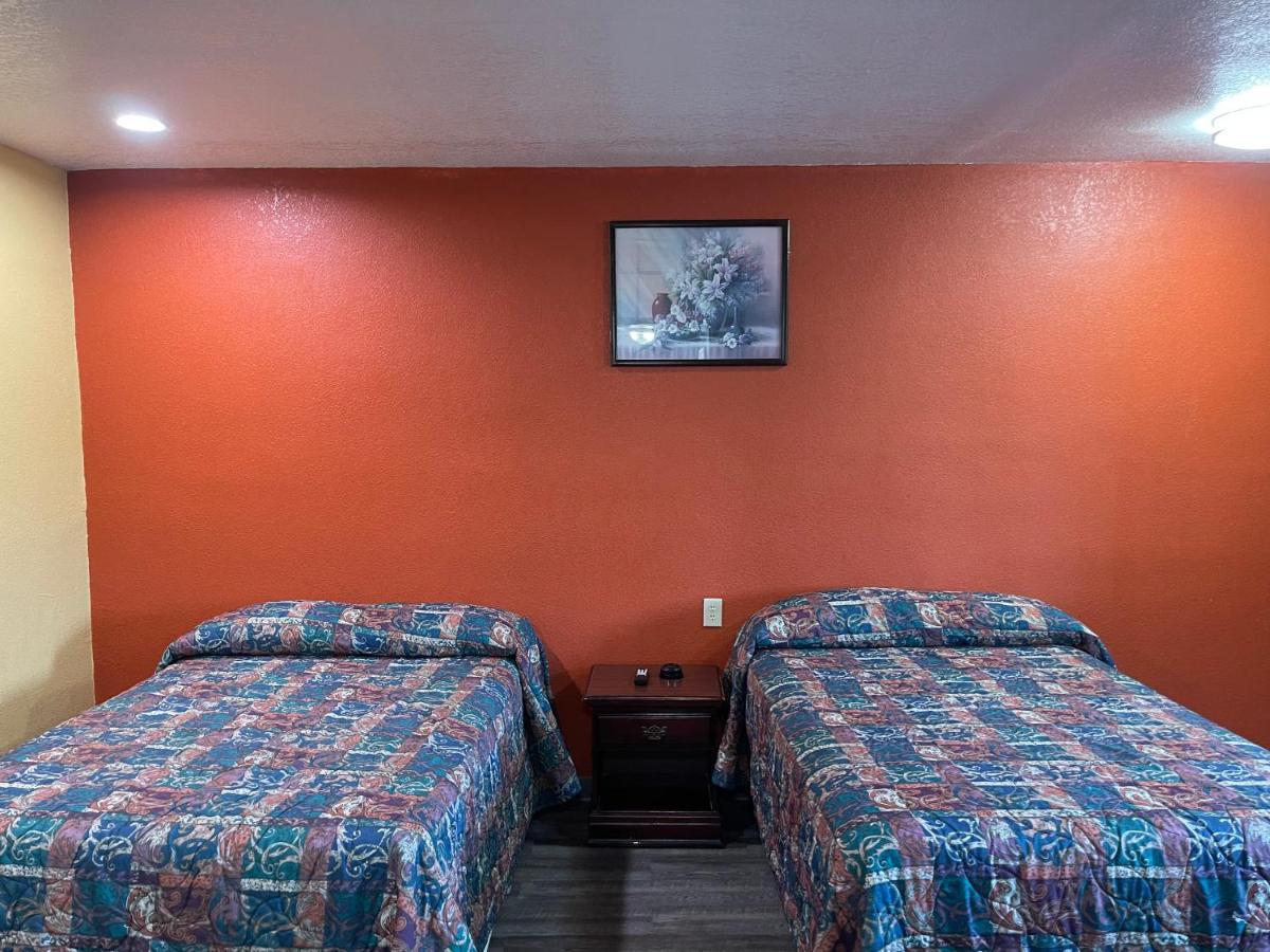 Kenwood Court Motel Wilson Esterno foto